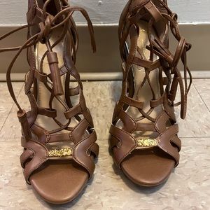 Jessica Simpson size7
